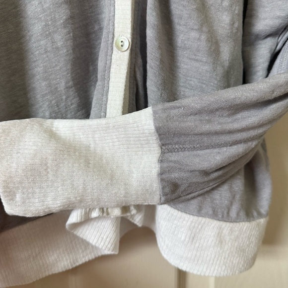 Eileen Fisher 100% Linen Cardigan Hoodie Button Up Size XS Coastal Gray White - Picture 6 of 13